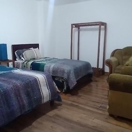 Aylluwasi Guesthouse Otavalo Esterno foto