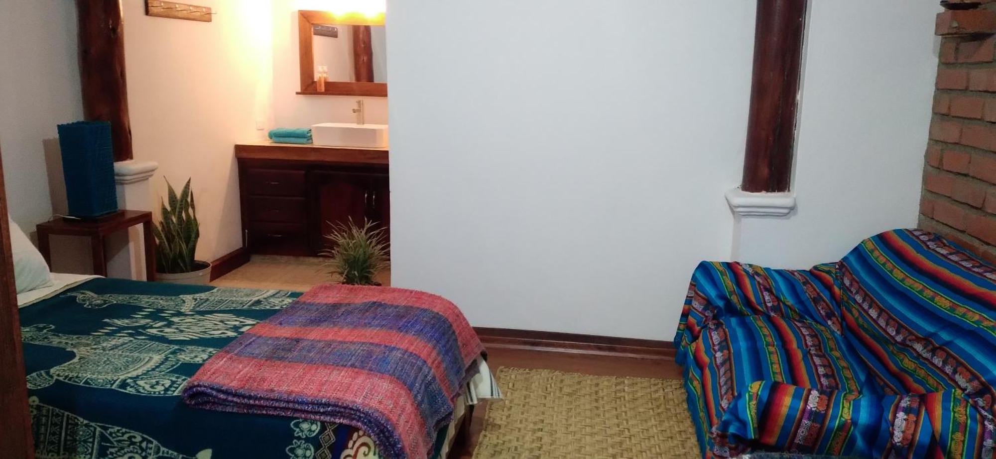 Aylluwasi Guesthouse Otavalo Esterno foto